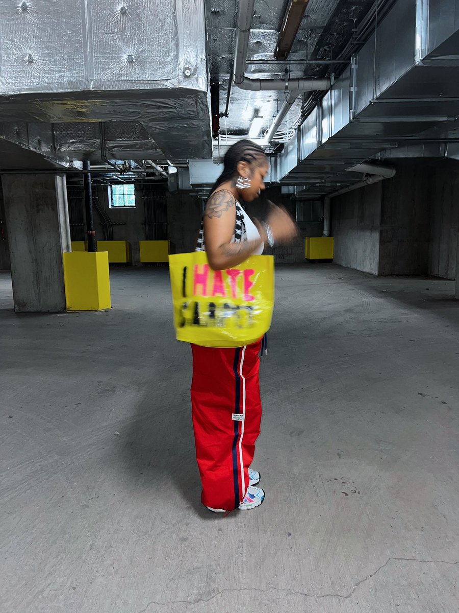 bbyflack0's tweet photo. Skip, skip https://t.co/enxeKicf4R