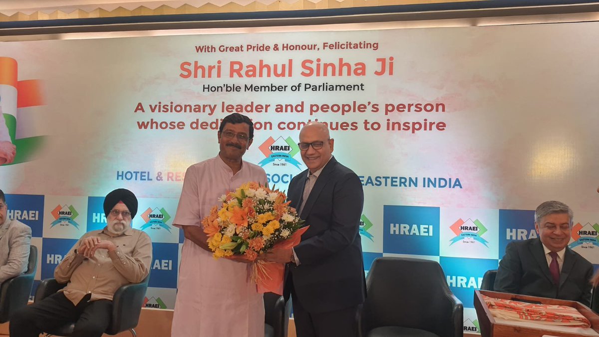 RahulSinhaBJP's tweet photo. আজ দ্য পার্ক হোটেল, কলকাতায় Hotel & Restaurants Association of Eastern India-এর উদ্যোগে আমার সম্মানে আয়োজিত সংবর্ধনা সভায় উপস্থিত ছিলাম।
এই সম্মান ও শুভেচ্ছার জন্য আয়োজকদের আন্তরিক ধন্যবাদ।
#HRAEI #TheParkHotel #Kolkata https://t.co/VXUNr7D0bM