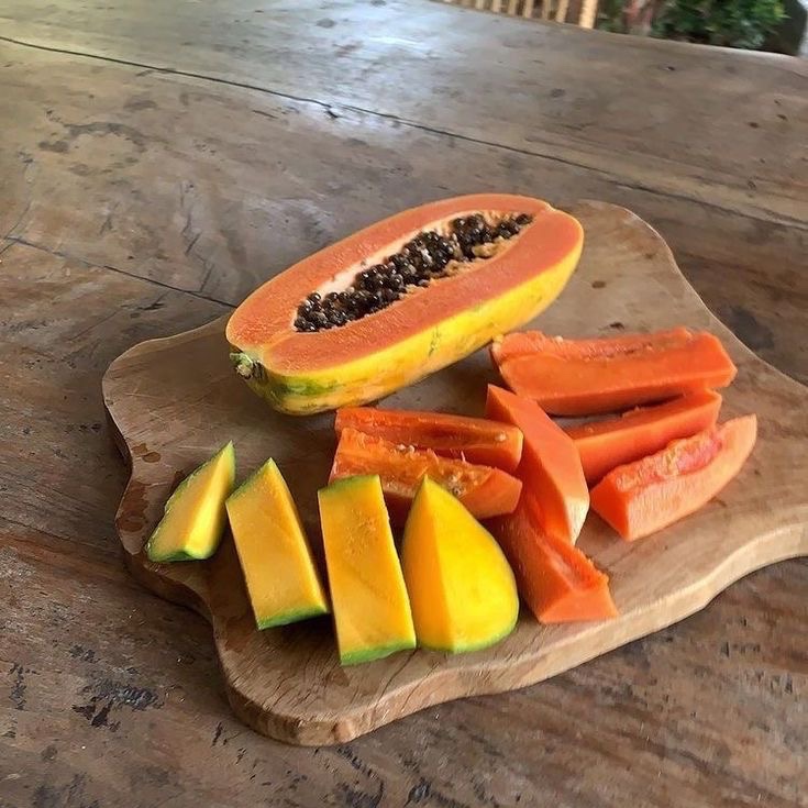 isilsun's tweet photo. papaya day https://t.co/EmfVm0zUnY