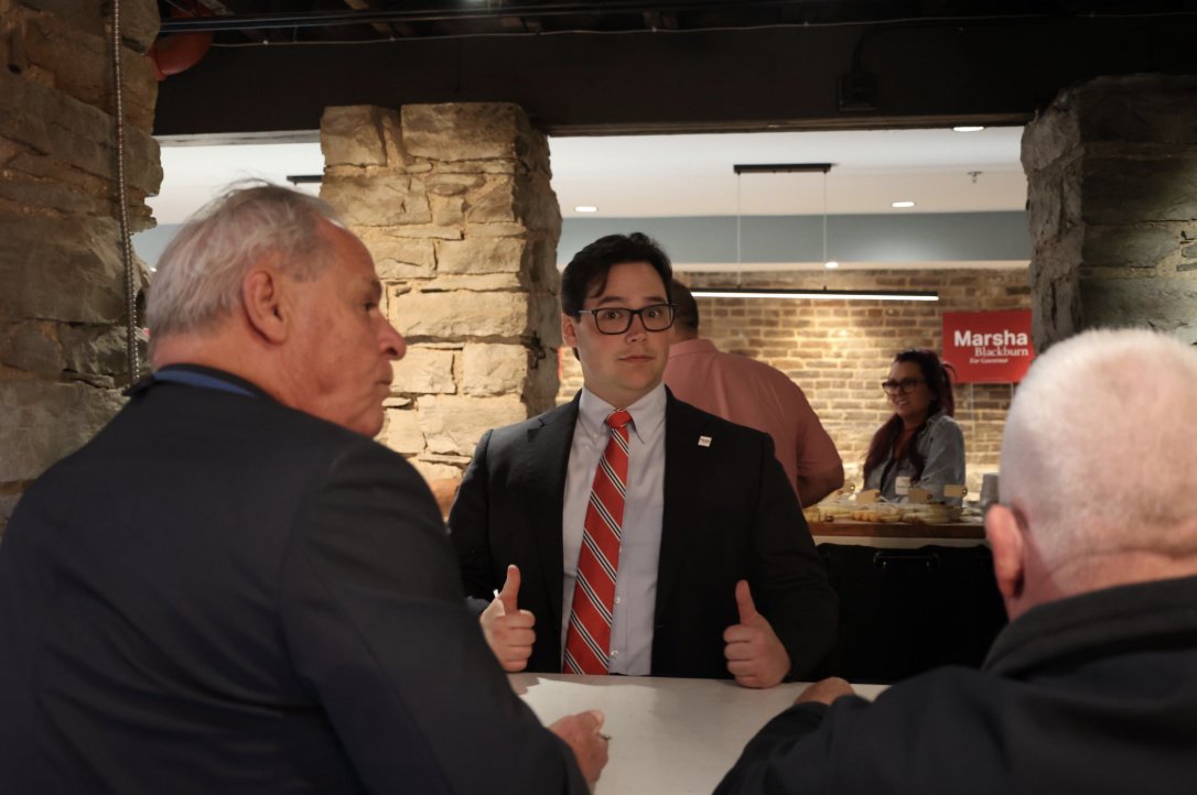 BakerGrpStrat's tweet photo. It’s Preston Holladay's birthday! Thanks for your consistent hard work and all the laughs you bring to the office. https://t.co/4G84CgKGMy
