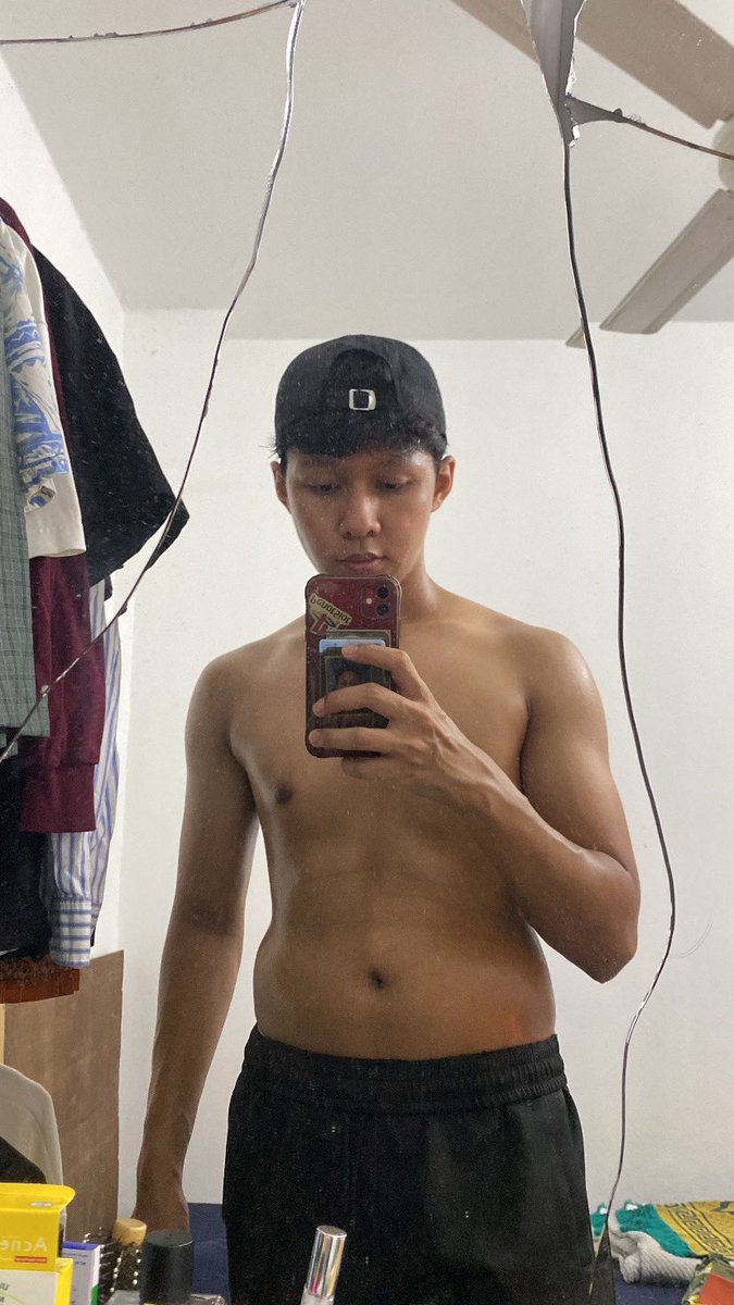 Hadidnt_'s tweet photo. Siao badan dah macam bapak orang🥲 https://t.co/ClHQQBrNiC
