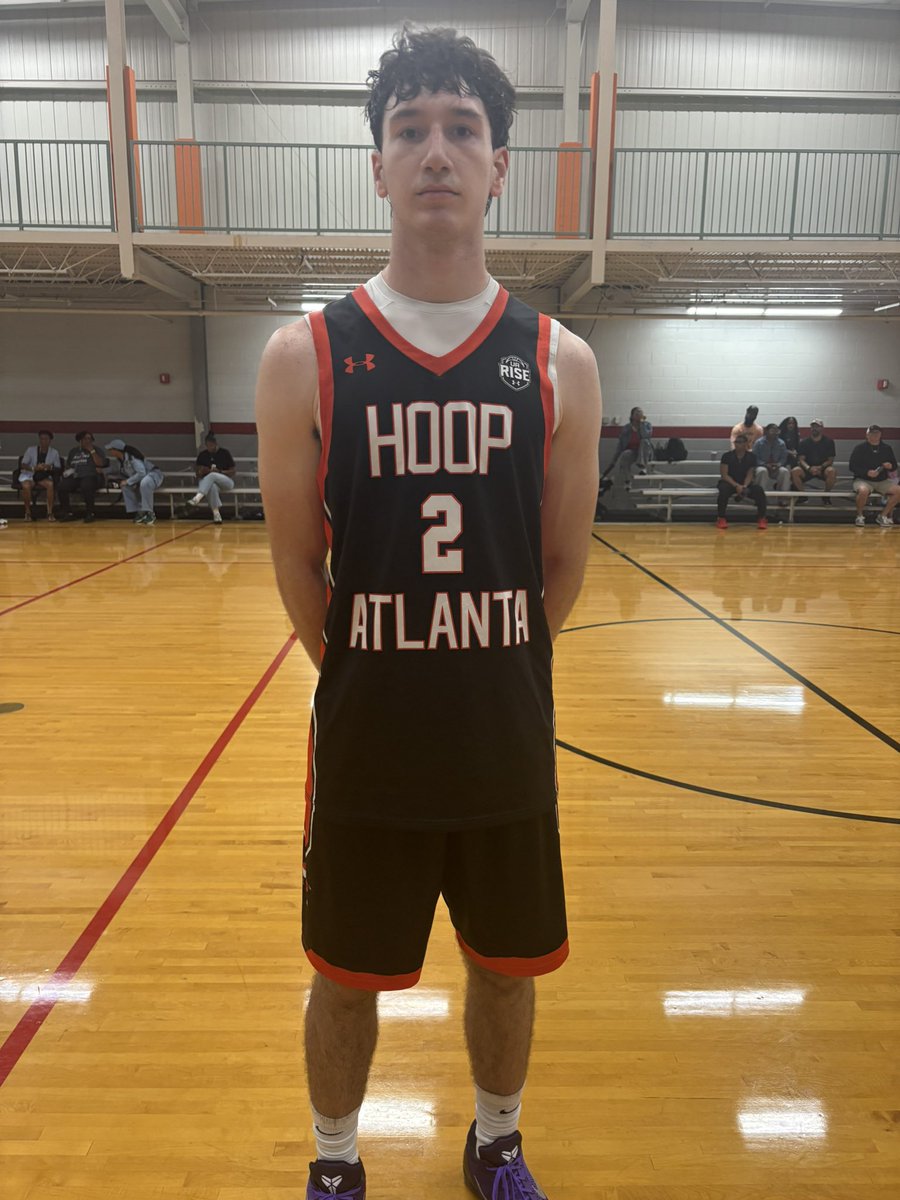 hoopseen's tweet photo. 2027 | Engin McCarthy
@engin_mccarthy
Physical guard who plays with confidence and isn’t afraid to attack the paint. Does a good job creating scoring opportunities and finishing through traffic. Displayed a strong feel for the game while scoring 12 points in a win over 3D Elite. https://t.co/ZSEx2gSgNs