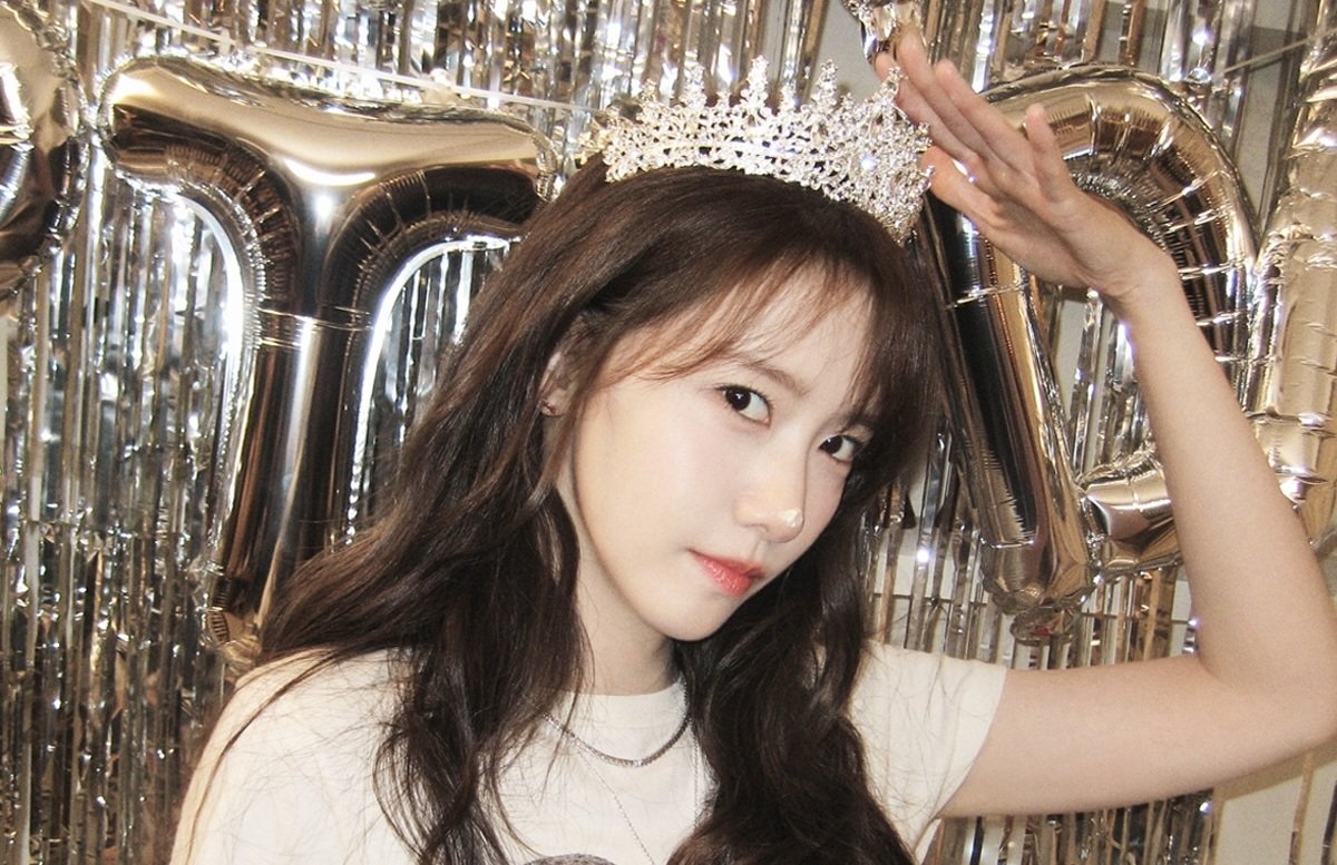 pYoona's tweet photo. Today is my birthday 

#위시투윤아 #WishToYoonA     
윤아야 생일축하해    
Happy Birthday YoonA https://t.co/mf8wwBPaAs
