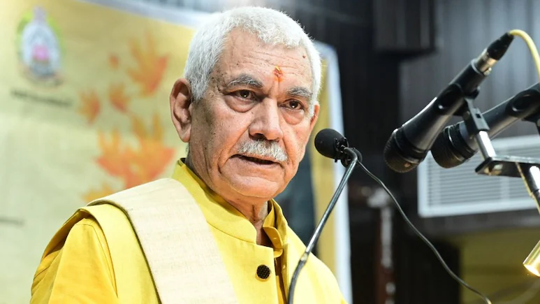 ndtv's tweet photo. "Must Erase Every Trace Of Colonial Mindset": J&amp;K Lt Governor Manoj Sinha https://t.co/TpBgOVwGNd https://t.co/RzhFvuh3PL