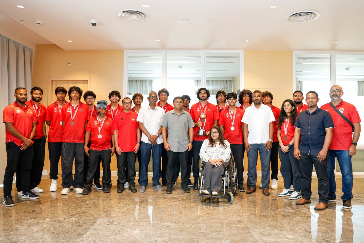 MoYSF_mv's tweet photo. State minister Ibrahim Amir and senior officials from Ministry of Youth Empowerment, Sports and Fitness, Maldives Olympic Committee, Maldives Paralympic Committee and Maldives Basketball Association welcomed national U18 basketball team who recently won bronze medal at the FIBA U18 Asia Cup 2026 - SABA Qualifiers.