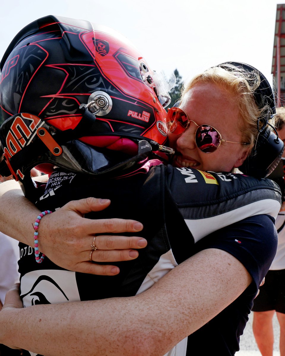 F1 Academy tweet media