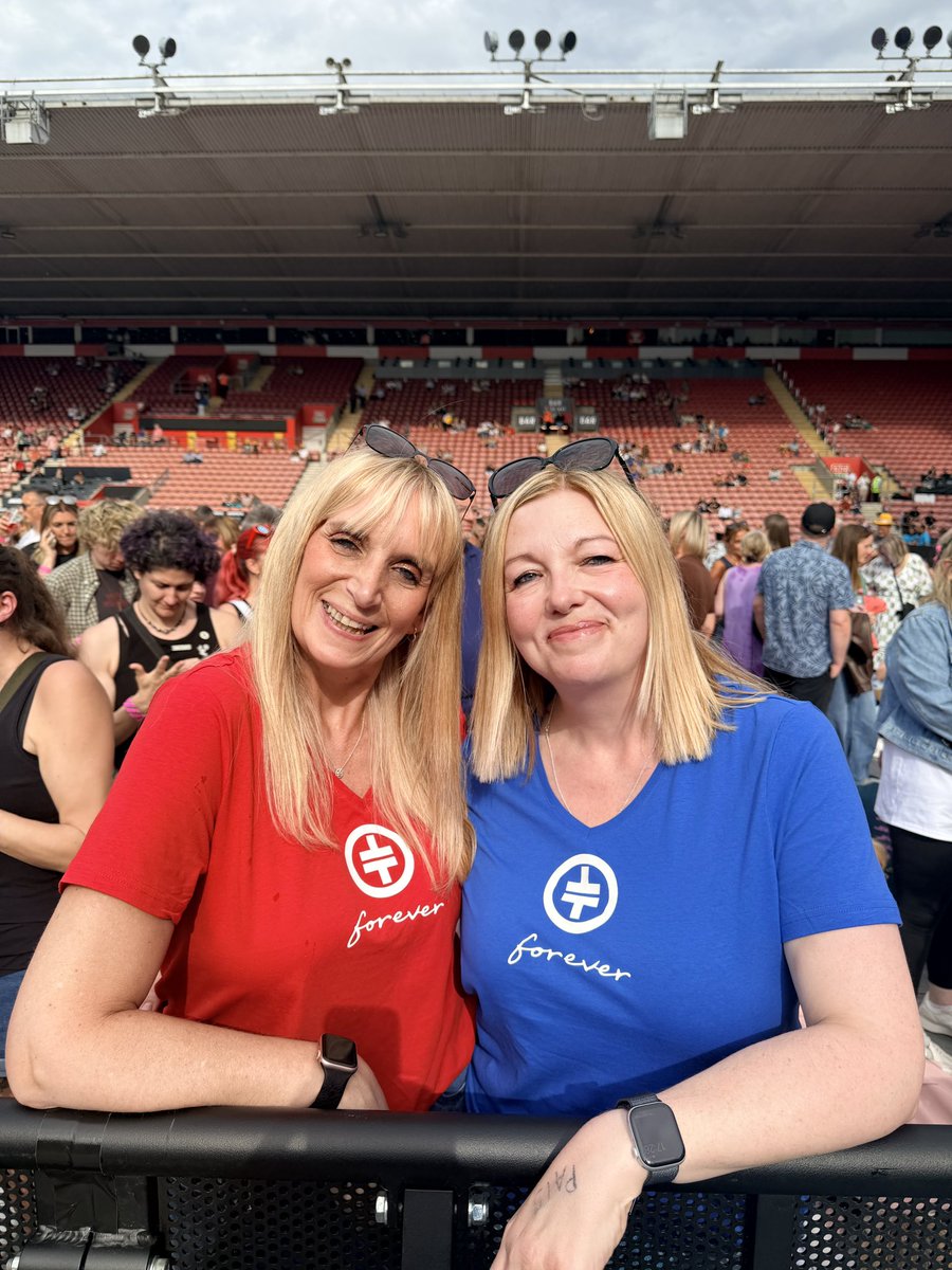 lolly2272's tweet photo. @GaryBarlow what an opening night in Southampton, The Circus is back in town ! What a show ❤️ @DordoigneClaire https://t.co/BCLlFvujkM