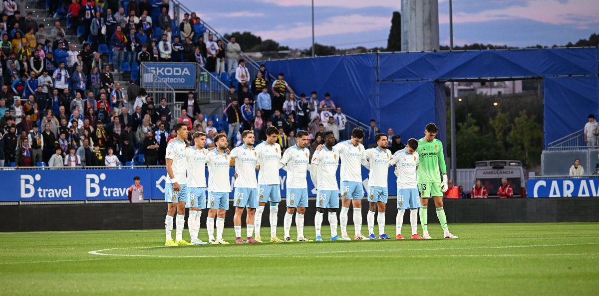 alfonherndez's tweet photo. Una despedida para gritar contra los despidos / El cierre del la liga trae un partido donde la ira y la tristeza inundarán las gradas con la afición divida si embestir contra todo, con unos daños laborales de fondo que no pueden pasar desapercibidos ➡️⬇️ https://t.co/AwJuOkxJh3 https://t.co/vAiUsOcwpS
