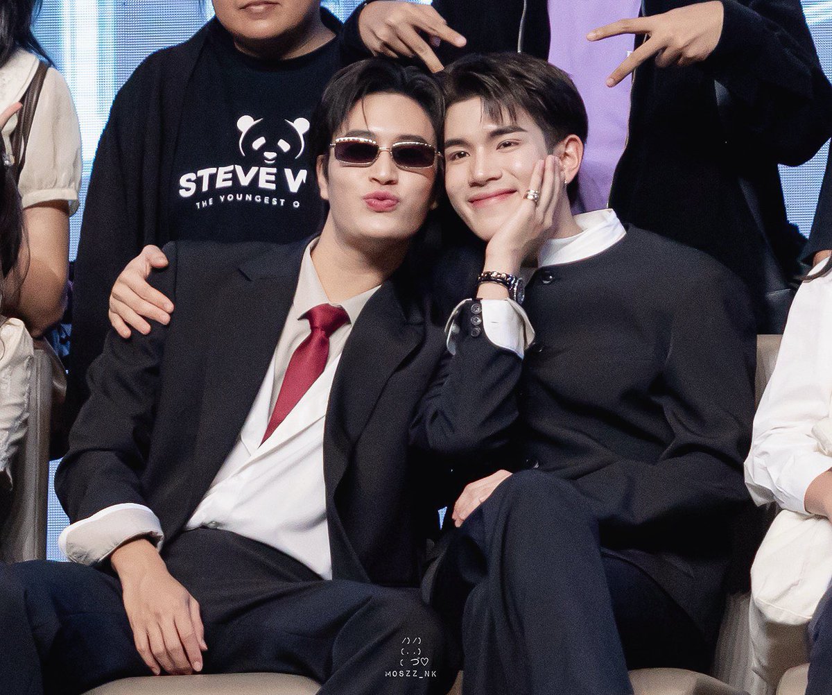 nongsiii's tweet photo. THIS IS SOOOOOO CUTE 😭😭😭😭😭😭😭😭😭😭😭😭😭😭😭
cr: moszz_nk 

GEMINIFOURTH TTH PREMIERE

#TicketToHeavenEP1 https://t.co/nCaN4qU3uq