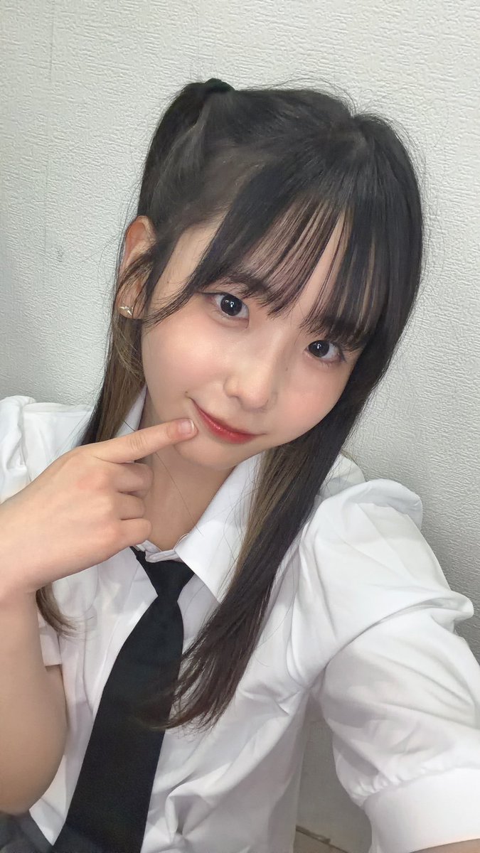 uta_apple125's tweet photo. あやみ生誕祭ありがとうございました🫶🏻

あやみん、りささんもおめでとうございますᐡ o̴̶̷̤  o̴̶̷̤ ᐡ HAKU+さんご卒業おめでとうございます🙌🏻

LIVE最高にたのしかったです！
靴ぬげてごめんなさい！！！！土下座💨

 #fjk  #福岡  #アイドル https://t.co/mAaCYLBoeu