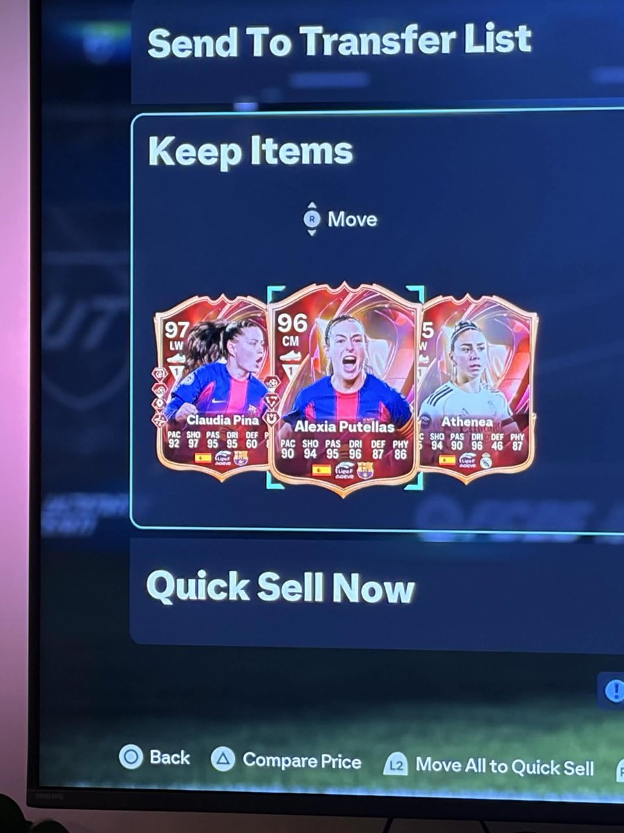 UTBoosting_'s tweet photo. We keep completing Rank 1 orders 🔥

This could be the final week with 93+ Ultimate TOTS Red Picks in Champs Rewards, so don't miss out 👀

Use code "PRIME" for 5% OFF:
https://t.co/7cAaGtev7C https://t.co/peSNIALtqj