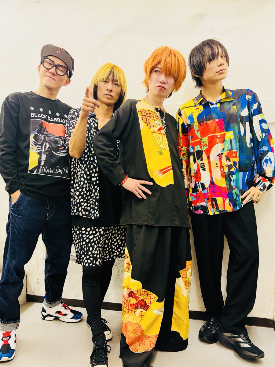 CASCADE_news's tweet photo. ツアーFINAL🔥
大塚Hearts+終了！！

会場に駆けつけてくれた皆様
配信で見届けてくれた皆様
有難うございました！

春を巡った「ハルシオンヌ」🌸
一本一本の景色と想いが重なり最高のツアーFINALを迎えることが出来ました！

全ての瞬間に感謝します。
また次の景色でお会いましょう！！ https://t.co/ngqUpuUuLv