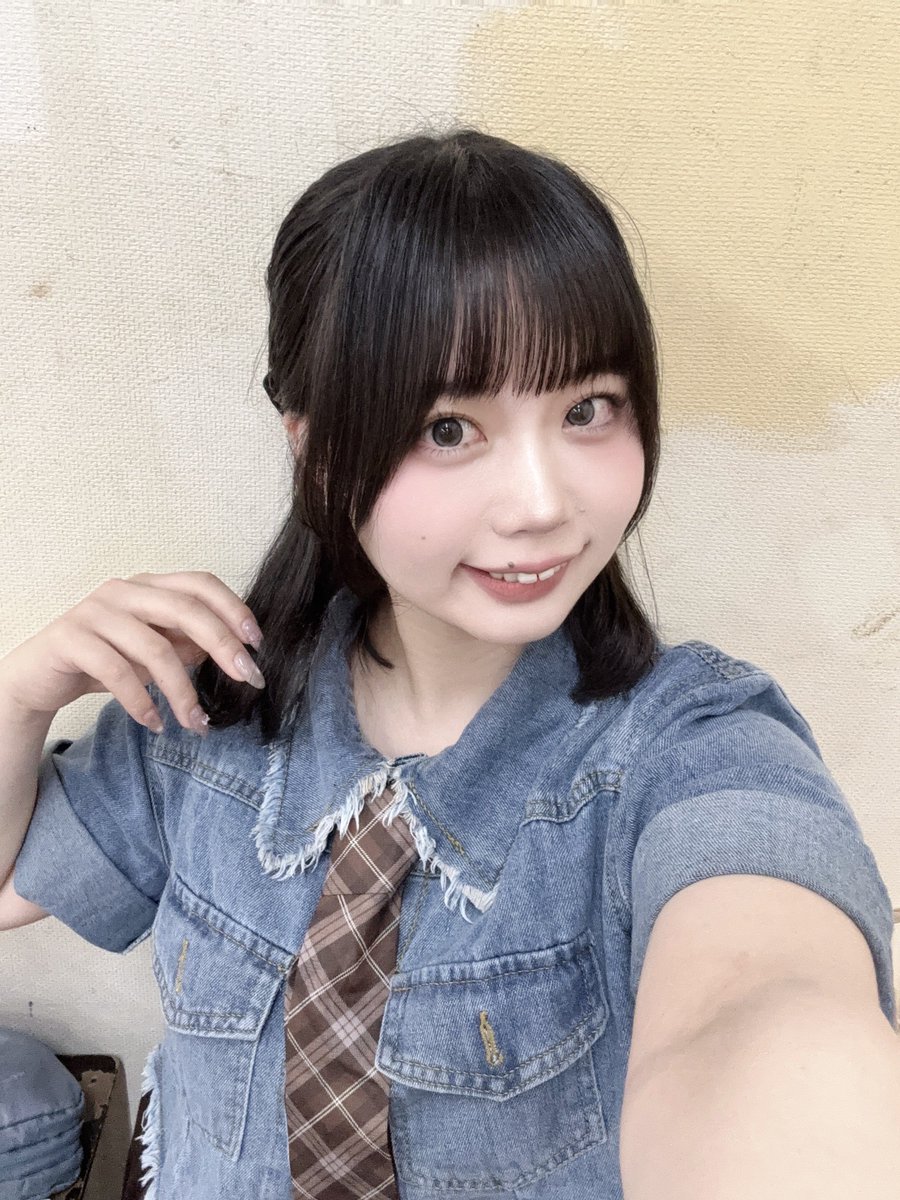 Zom_Flood's tweet photo. オフの日まつパいったりネイル変えたり、みんなに会う準備たのしすぎるね( ᴗ_ᴗ̩̩ )♡ https://t.co/d8bpP6wsIX