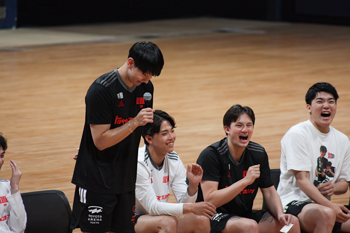 y5xx75's tweet photo. 笑われすぎw w w
#テーブス海
#大倉颯太
#小酒部泰暉 https://t.co/DDVS5EeDoD