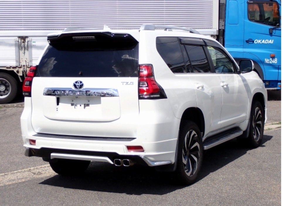 ChiefImports's tweet photo. #ChiefImportsKenya 
TOYOTA LAND CRUISER PRADO TZ-G 
Year: 2020
Mileage: 79,000kms
Engine: 2,800cc Turbo Diesel Engine
Grade: 4.5

📍 IMPORT ON ORDER 🇯🇵

💰 Total Cost to Kenya (Tax Included): KES 8,546,776

Contact us for import on:
☎️ 0710 222 228
🌐https://t.co/EeIpExV3Jy https://t.co/o2bfOMFG3B