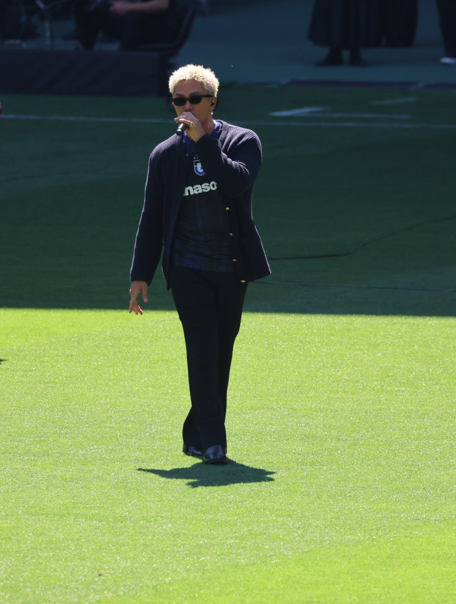 Bonheur_A_bambu's tweet photo. 恒例のGAMBA SONIC
今年はGENERATIONSの数原龍友さんでした♪
#ガンバ大阪
#GAMBAOSAKA
#パナソニックスタジアム吹田
#GAMBASONIC
#数原龍友
#GENERATIONS
#GENERATIONSfromEXILETRIBE https://t.co/LGM2JUGGFh