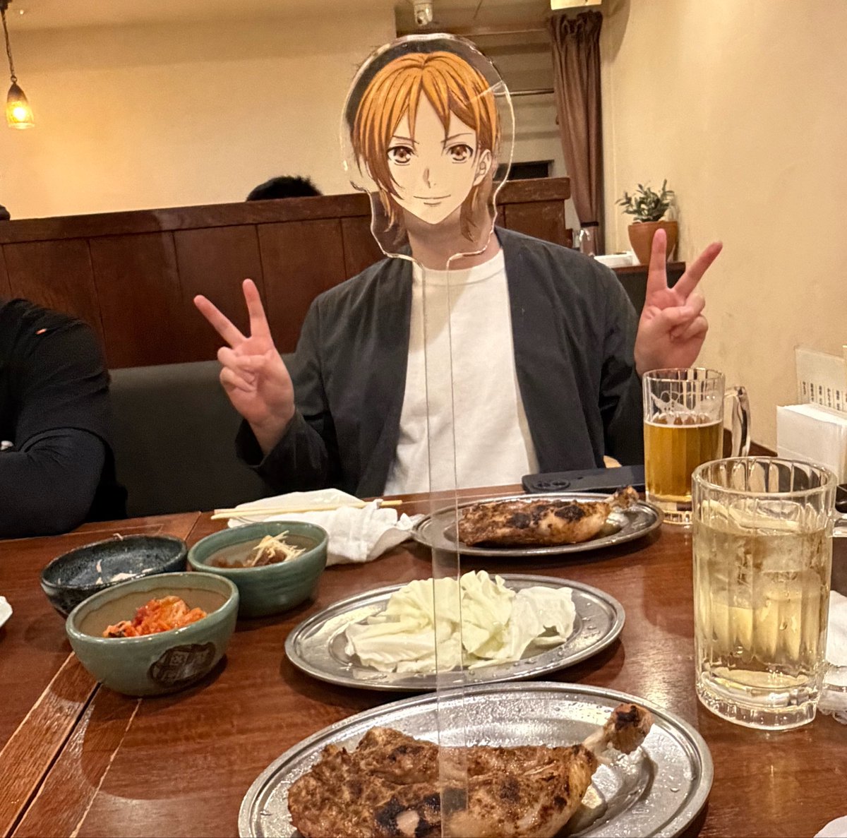 ChocolaTopS's tweet photo. 骨付鳥をうまくかぶりつけるのは――俺だ！ https://t.co/hEM74l4yyV