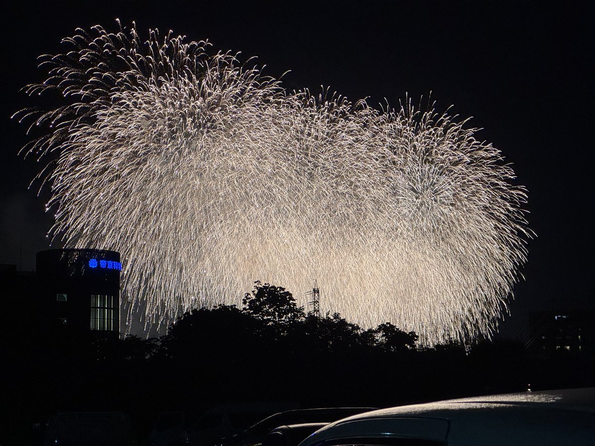 nmstudio_info's tweet photo. 二年分の鬱憤を晴らす、足立の花火 https://t.co/UT4RDv0Ouh