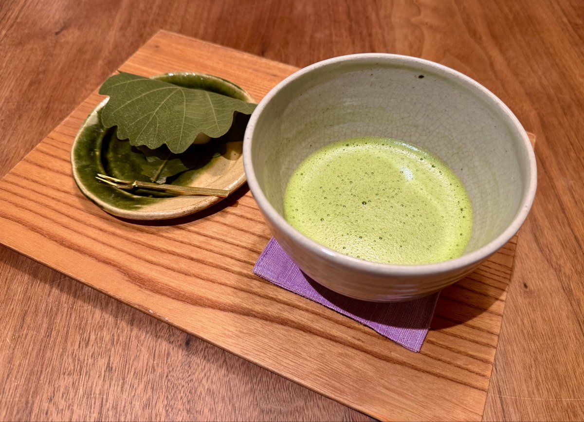 Sack_Boy_00's tweet photo. 表町の芭蕉庵さんで休憩🪑
抹茶って初めて飲んだけど
美味しかった🍵

お店も素敵で、また行きたいなぁ☺️ https://t.co/3JdvK1GqLL