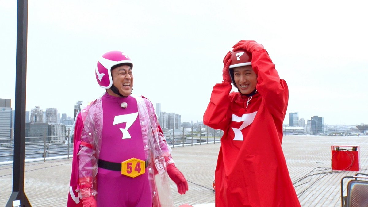dokkirigp_cx's tweet photo. 記憶力ゼロヒーロー #マッサマン
第35話「マッサマンVSマッサノリマン」

今回は大雨のなか、因縁の対決🧊
記憶力オジイヒーロー #マッサノリマン ( #錦鯉長谷川 )が参戦！
強くなって戻ってきたマッサノリマンにマッサマン惜しくも敗れる...

#ウォータースーツモードマッサマン 🦸 https://t.co/xFThemtC6a