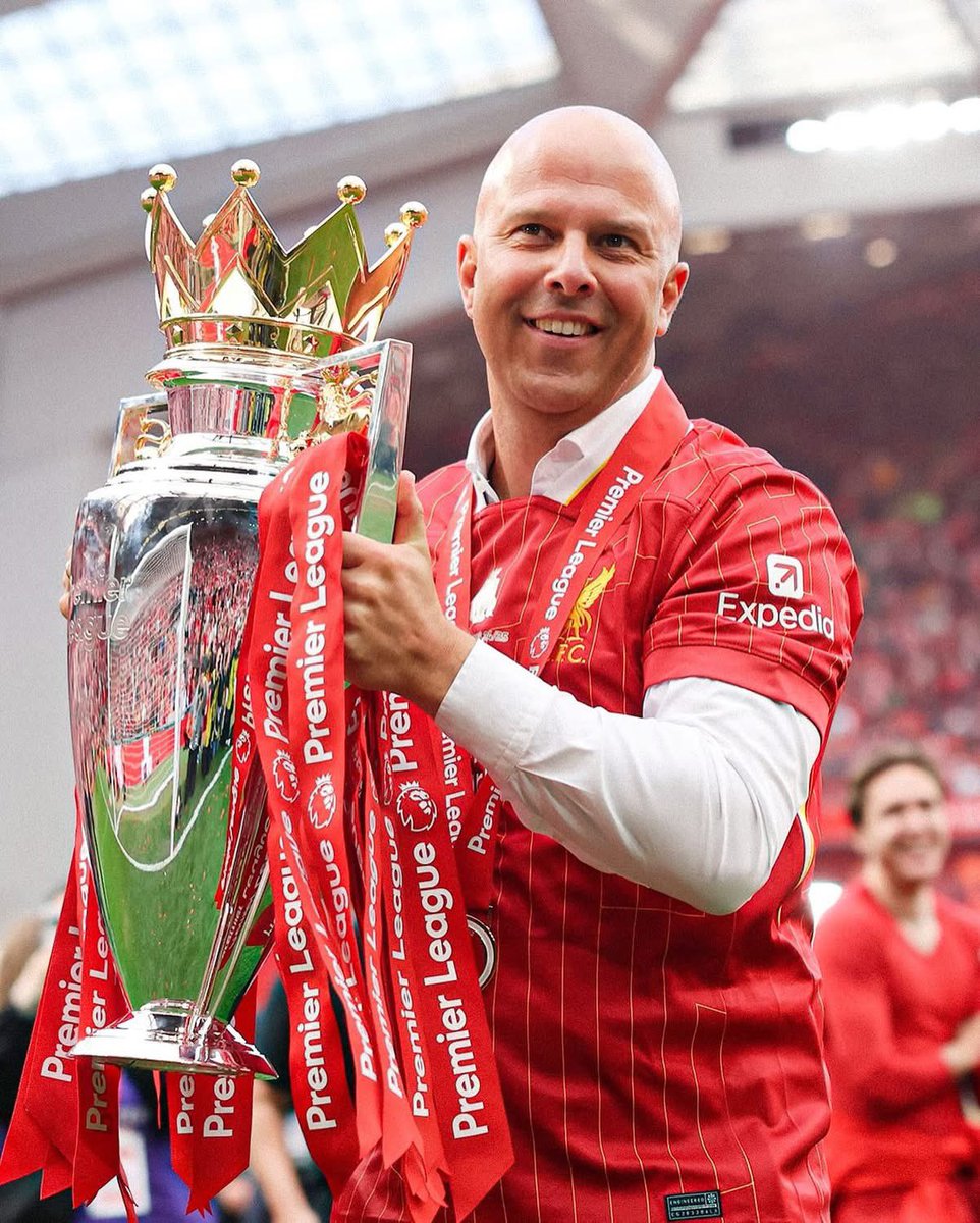 AnythingLFC_'s tweet photo. Thank you, Arne 🔴 

You’ll Never Walk Alone❤️ https://t.co/92wxJQco8c