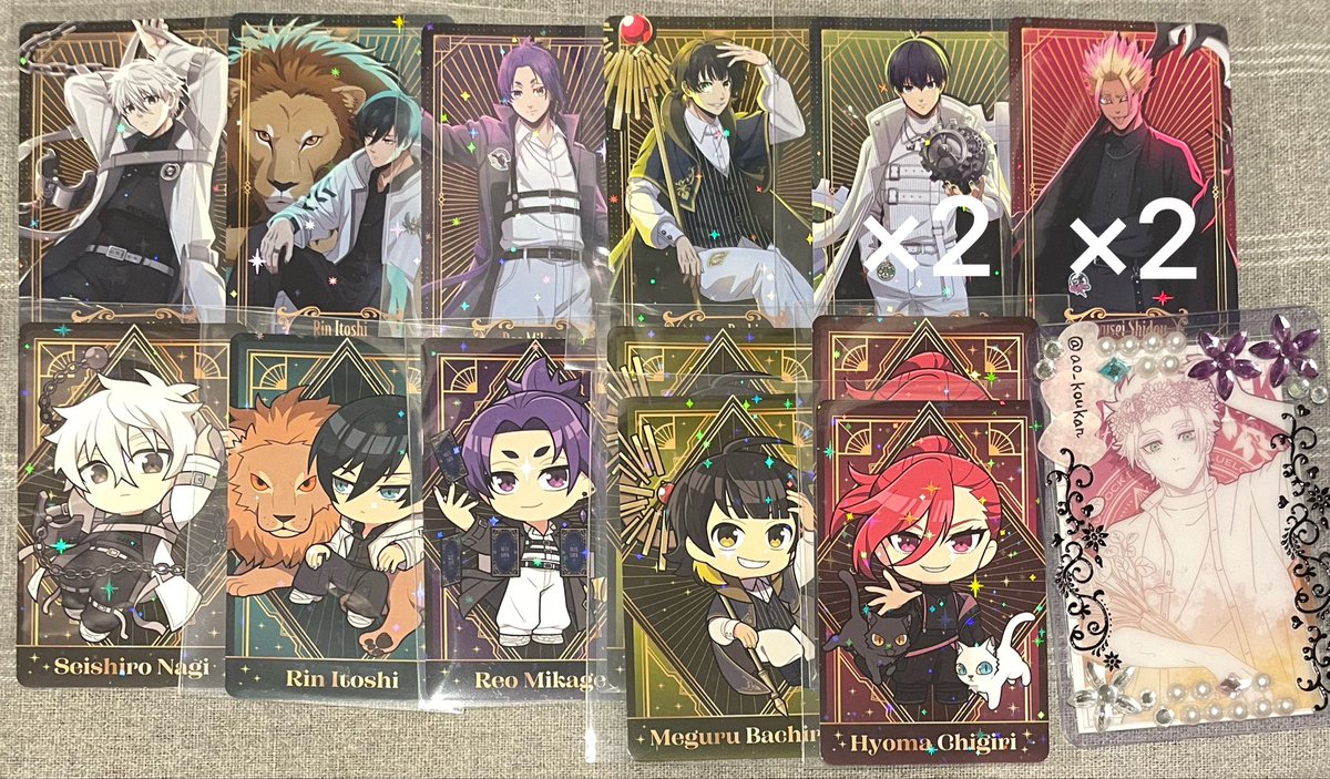 ao_koukan's tweet photo. 交換　ブルーロック　運命の一枚　アトレ　缶バッジ　特典　カード

譲)凪　御影　凛　潔　蜂楽　千切　士道

求)冴

◎缶バッジはvol.1と2どちらでも可
◎アトレ特典カードは等身を求めております。等身⇆SD2枚提供可能
◎明日アトレ秋葉原手渡し(時間要相談)、後日都内手渡しor郵送 https://t.co/NgWg1O9fA6