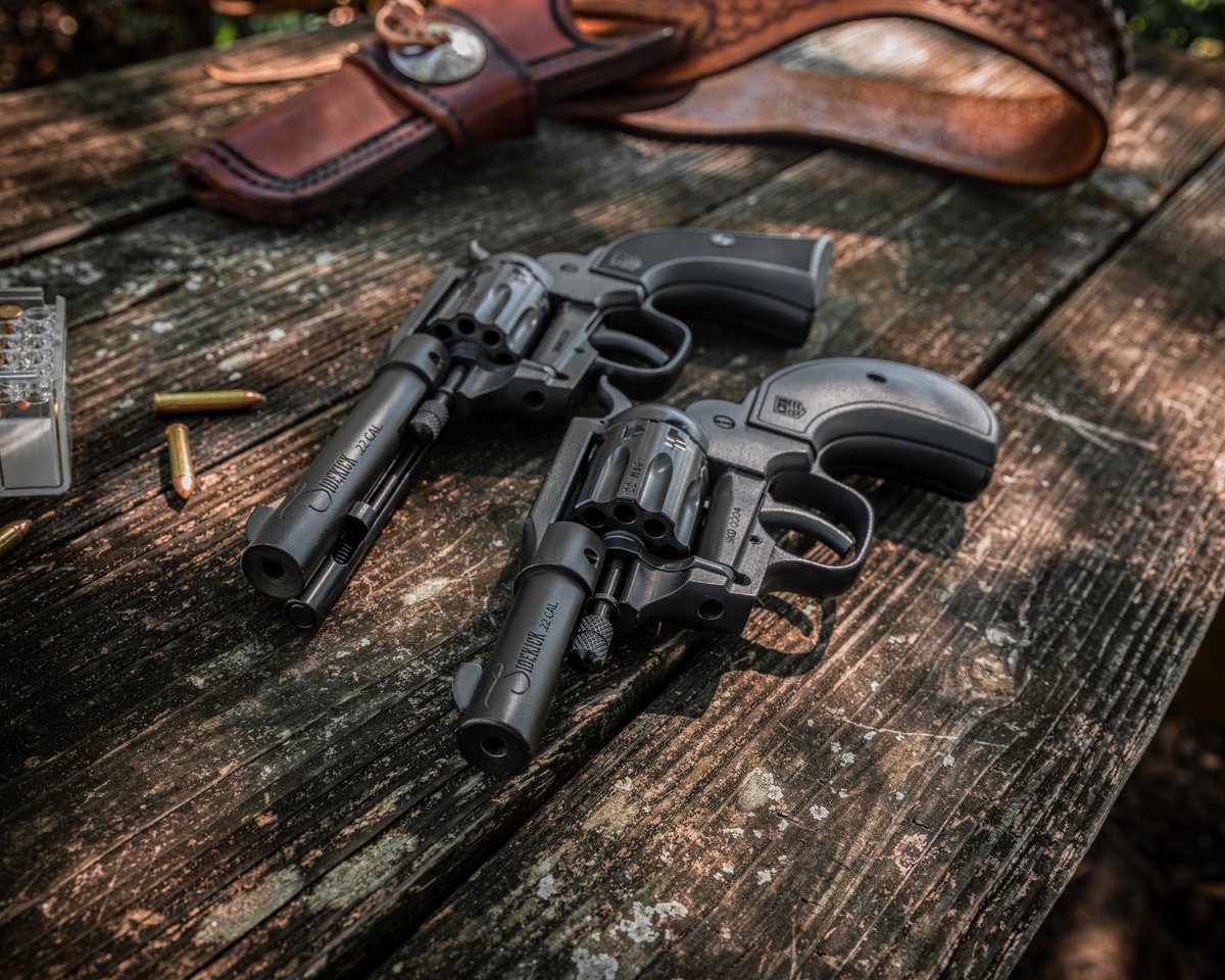 DBFirearms's tweet photo. Old school isnโt outdated. Itโs proven. #DiamondbackFirearms #Sidekick #22lr #22mag #22revolver https://t.co/NBmrHJ31UO