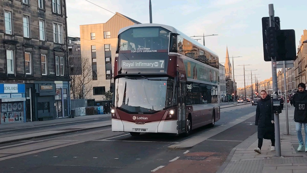 dbonanno1998's tweet photo. Wright Streetdeck di Lothiancity in servizio sulla linea 7>Royal infirmary Hospital https://t.co/ufW4D2H2cC