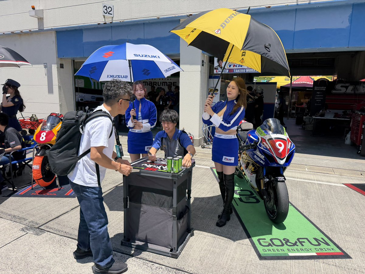 TitanTkrSuzuki's tweet photo. 全日本ロードレース選手権オートポリス
予選7位
狙った通り強みを活かした走りが出来ていたのですが、まとめきれず三列目に💦
ですが、良い流れで来ている事は事実なので明日はスタート決めて頑張ります!!
#スズキ #titantkr #gsxr #jrr #全日本ロードレース
@1212takeru @MFJ_JRR https://t.co/RfphgsjLH2