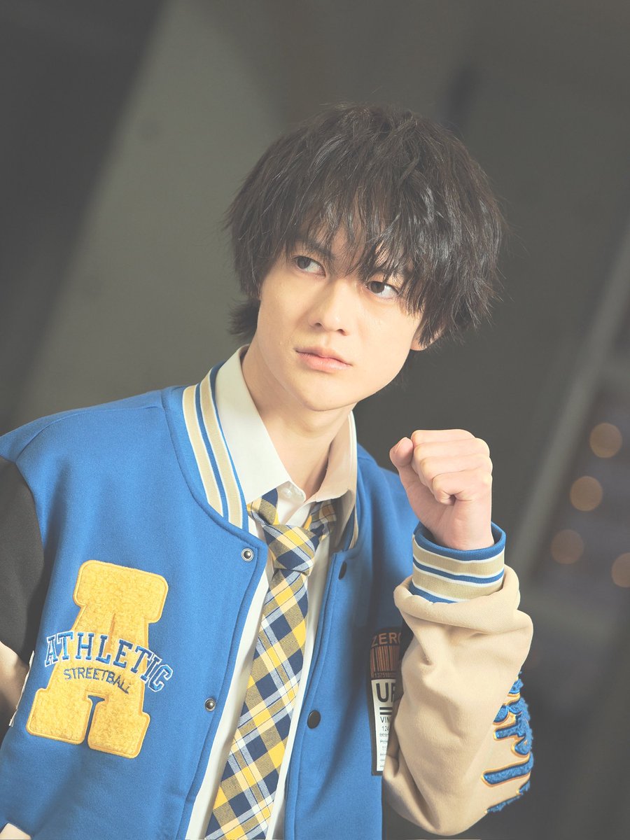 reelshortjp's tweet photo. 「理想の家族を捨てるまで」

「愛」だと思っていたものは、本当にそうだったのか。
「裏切り」は誰の仕業なのか。
そして、積み重なった「後悔」の行方は――。

物語が急展開を迎える重要なシーンより。
西園寺翔役 #伊藤壮吾 さんの迫真の表情を切り取りました。
この瞳に映る真実とは。
最新話の配信をぜひその目で見届けてください。
#理想の家族を捨てるまで #ReelShort #リールショート #伊藤壮吾 #ドラマ撮影 #緊迫のシーン