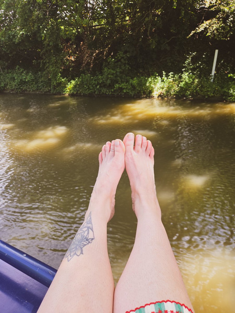 tiedandtested's tweet photo. It's my hen do 🐥 Spoil me 👣 @Feet_Whisperer #footfetish #feetfetısh #footworship #footfetishnation https://t.co/PxsGTmqhfl https://t.co/nz5zP0wZzG
