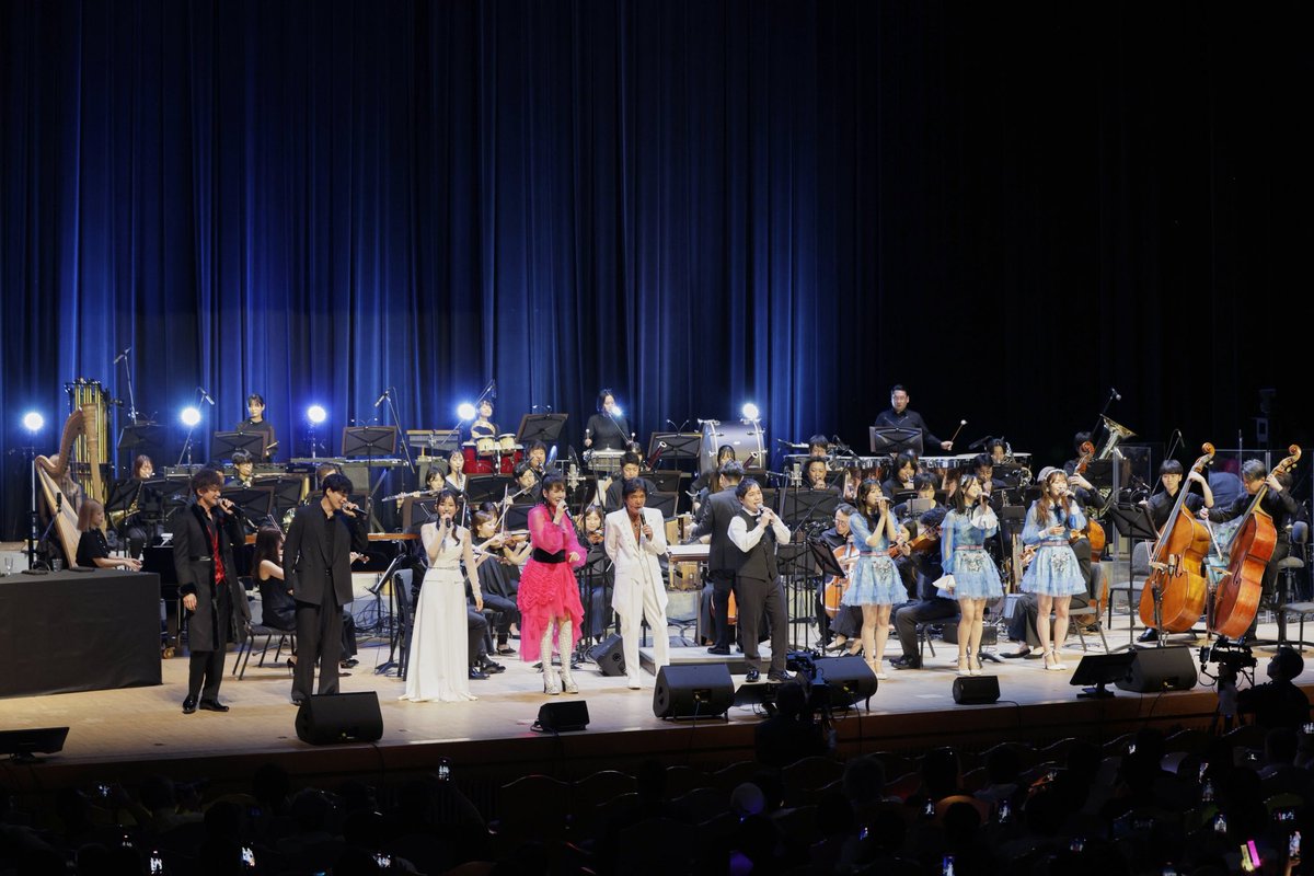 ArtsInnovator's tweet photo. 🎻✨終演しました✨🎻
「#昭和101年シンフォニック歌謡祭」

ご来場いただいた皆さま、ありがとうございました！

昭和の名曲の数々に、客席からの大きな拍手と歓声👏そしてステージからの熱い演奏🎶

会場全体がひとつになった、最高にエモーショナルな時間でした🔥

出演者の皆さま、ご来場の皆さま、本当にありがとうございました！

@showa_symphonic 
#グランドフィル
