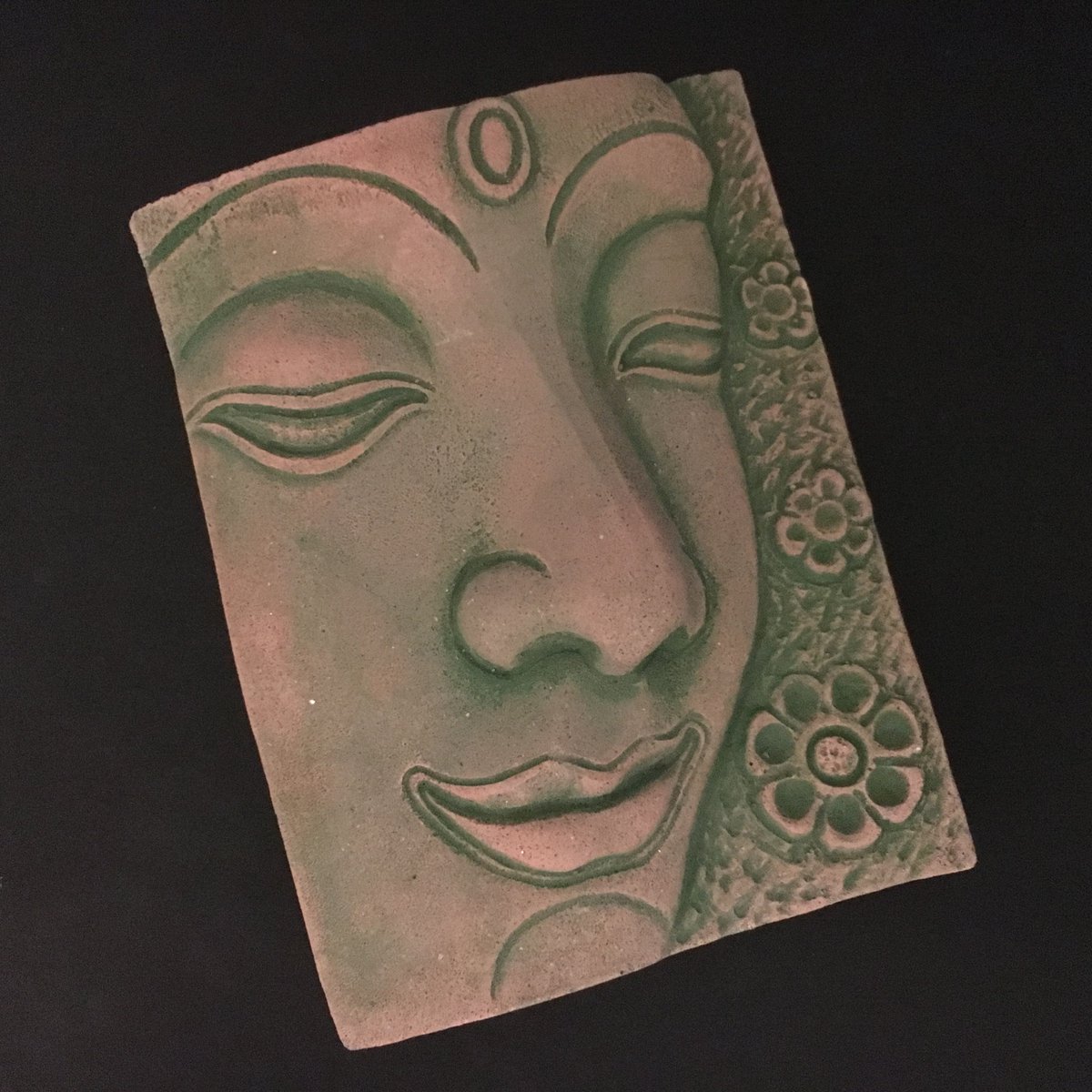 collectible2489's tweet photo. Bring calm and elegance to your space with this hand-carved 4.25" Buddha Face meditation sculpture from Thailand. Perfect for your home decor or spiritual nook! 🧘‍♂️🌿 #BuddhaArt #MeditationDecor #HandmadeSculpture #AsianArt https://t.co/D9ZLQd5CwH #eBay via @eBay https://t.co/k22DGT1N0B