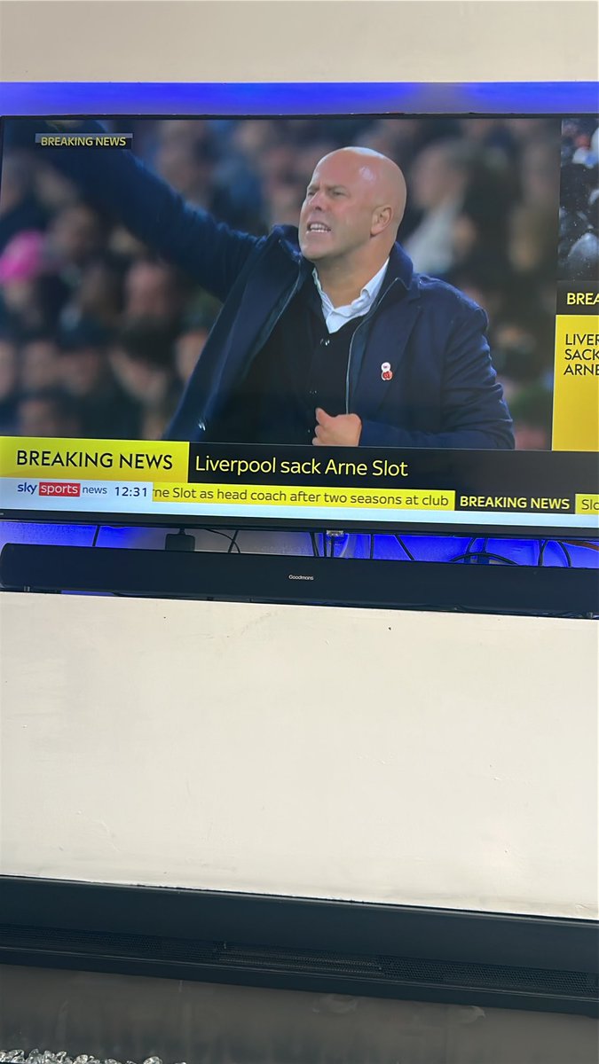 wardleyscot's tweet photo. He’s gone finally will Salah be back now 🤣 https://t.co/yFDTYVkuXR