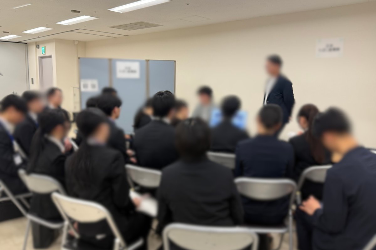 cpa__career's tweet photo. 📣 【東京】短答生向け就職説明会
400名を超える皆さまにご参加いただき、大盛況にて終了いたしました！

企業様のお話を真剣に聞く姿や、熱心なキャリア相談など、皆様のまっすぐな姿勢に運営一同も背筋が伸びる思いでした。

今日という日が、皆さまにとって実りある「未来の選択肢や可能性を広げる場」となっていれば嬉しいです！

これまで本気で公認会計士試験の学習に向き合ってきた皆さまを、CPASSはこれからも全力で応援してまいります🍀
本日は本当にお疲れ様でした！