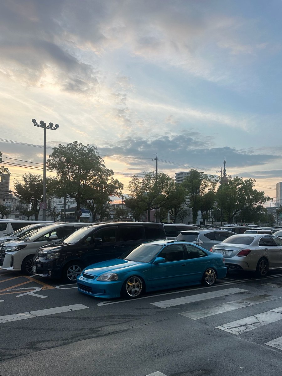 nochif10's tweet photo. 自分も同じ意見。

結局車なので走る場所はその辺の道。普段使いしてるし。だからストリートで見られる機会が1番多い。そこでさらっと「おっ」って思ってもらえるような車作りしてたつもり。

まぁかっこいいとかは好み分かれるから難しいんですけどね笑

過去車でも貼っておきましょうか。 https://t.co/iTv8gZy0Rc