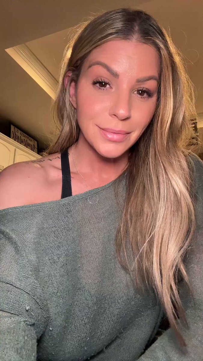 Ellen Kate Bennett tweet media