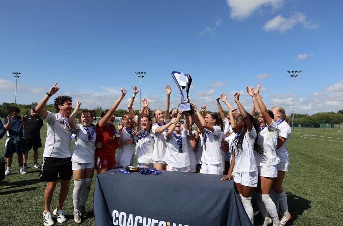 suttonkelly_'s tweet photo. What an amazing experience it was to compete and win the first ever ECNL Coaches Voice International Tournament in England🏆!! So incredibly proud of this team and what we accomplished. Now, ready to head back to Texas and start prepping for the ECNL Playoffs in July. Let’s go!! @Solar10ECNL @SolarSoccerClub @ECNLgirls @CoachesVoice