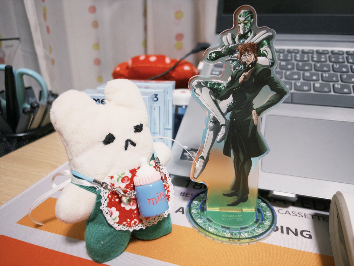 nipnip_desu's tweet photo. ママの、こうこうせいからの、お友だちの、花京院典明くんが、来てくれました。かっこいいですね。みどり色好きなんですか？ニップも好きです。 https://t.co/C0ZYQpPtVg