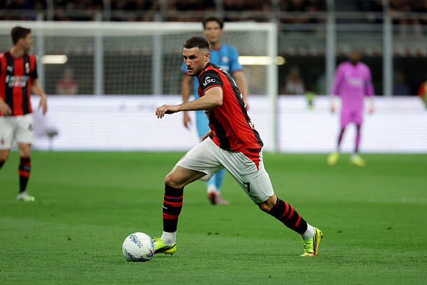 Milan Posts tweet media