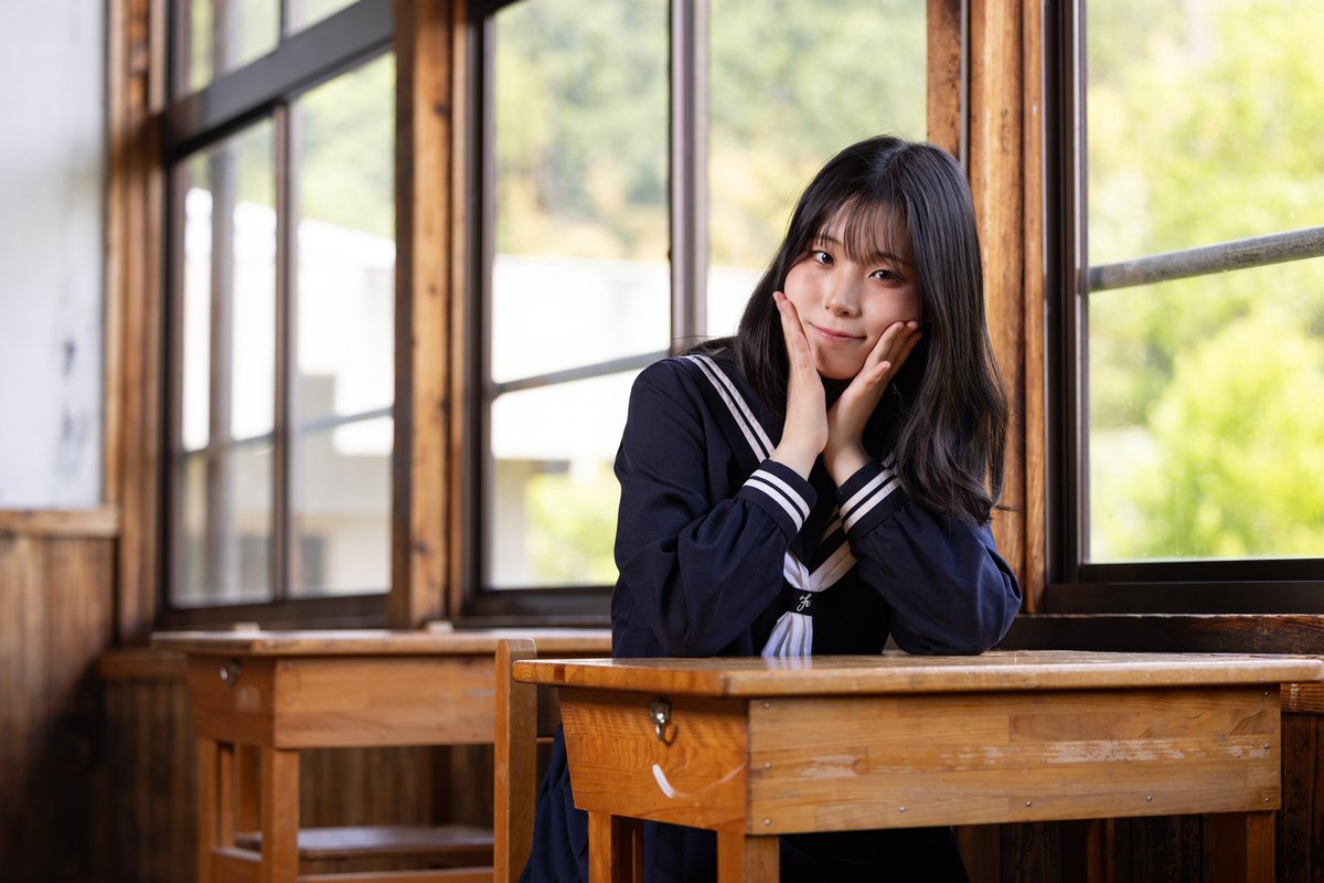 atarugraph's tweet photo. 本物の教室で撮影したいモデル様いない？

#奈良カエデの郷ひらら
#被写体募集 https://t.co/hs4WloFvUF