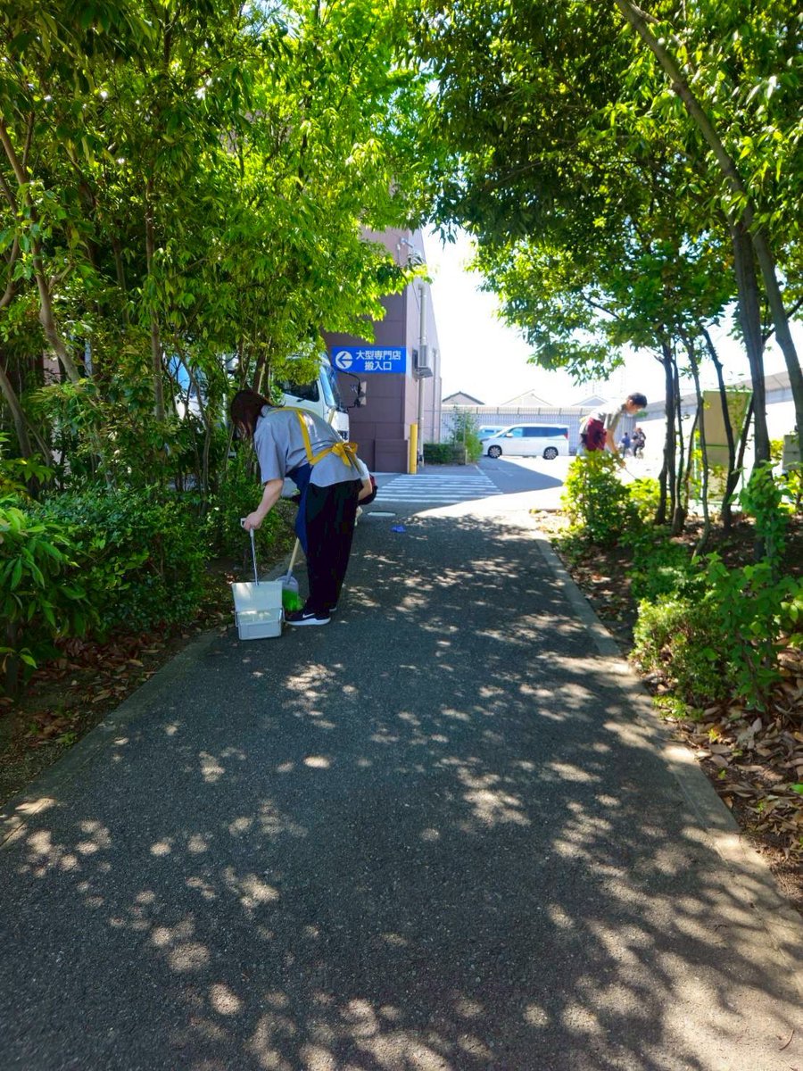 itami_hardoff's tweet photo. 本日、5月30日(ゴミゼロの日)🗑️👋

お店の開店前に地域の清掃活動を実施いたしました！
ご来店お待ちしております‼️

#ハードオフごみゼロの日地域貢献 https://t.co/BRGVrhXWgY