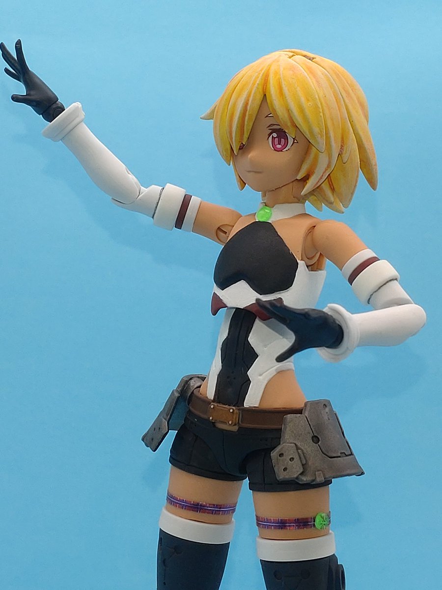 P8258199714484's tweet photo. https://t.co/GXSgX6I2QG
#30ミニッツの日　#30MS #30MB
(続き)ベースはマリカルと新ルルチェ。髪はヘアパーツVol.10から。見所は短パンとうなじから肩のラインw　名前にβとあるのは､スト楽・茶(@shinki_shara )様が先にマリカルベースで製作されてたので後追いだからβと命名w　(続④/②) https://t.co/DFdZtiVzli