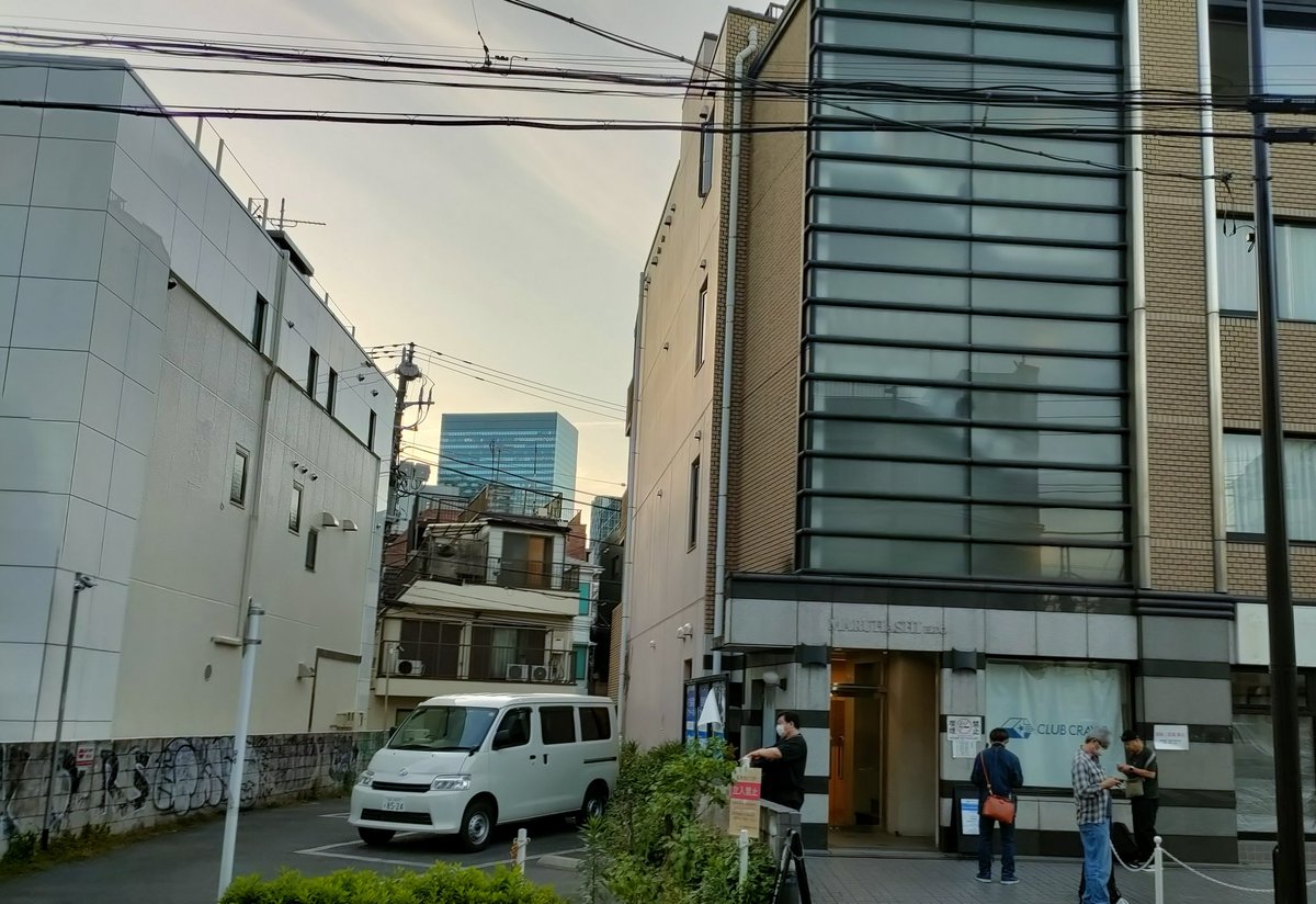 サブに tweet media