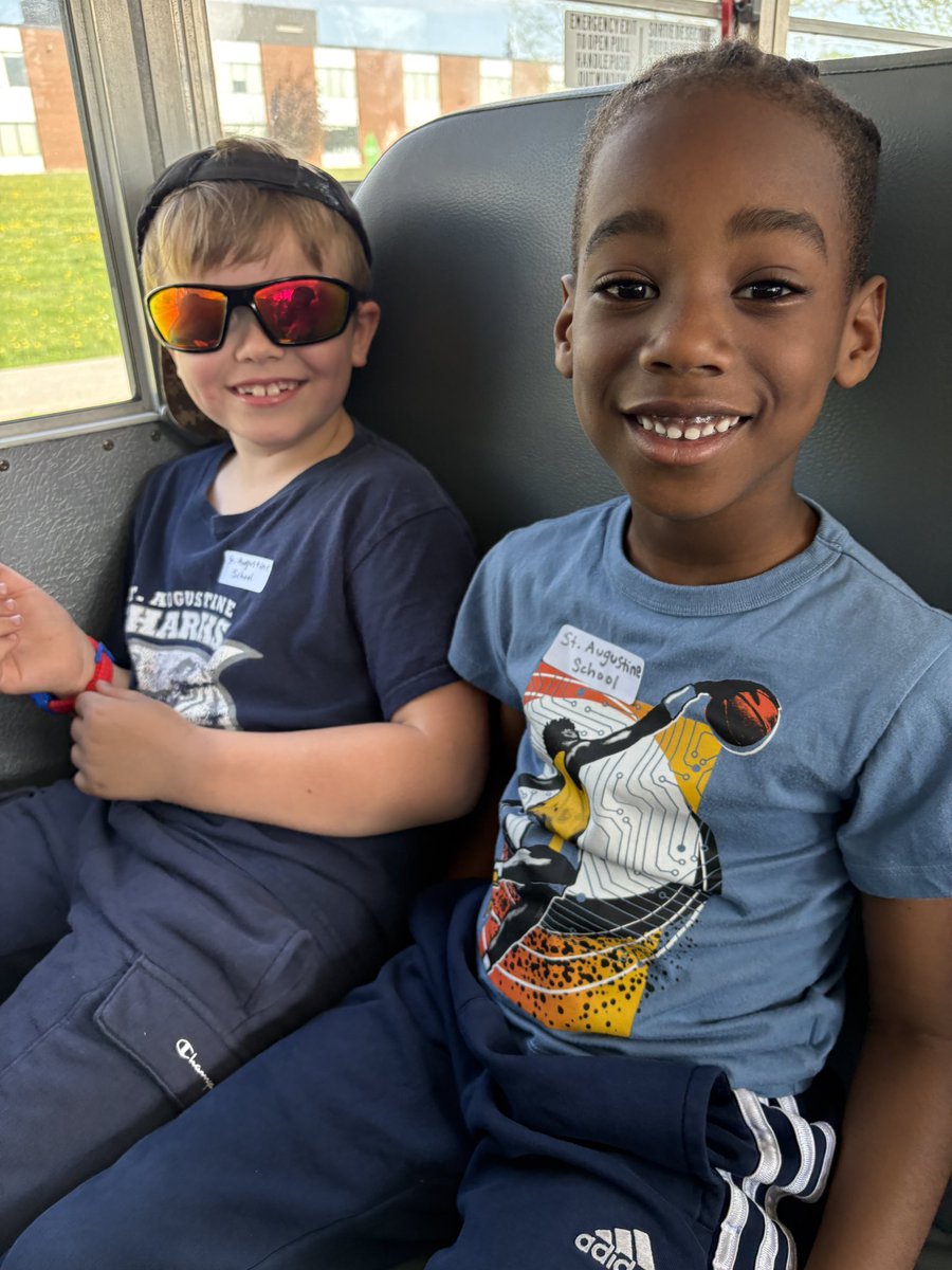 MsHardwickOCSB's tweet photo. Field Trip to Valleyview Little Animal Farm! https://t.co/JoChDVd9Vc