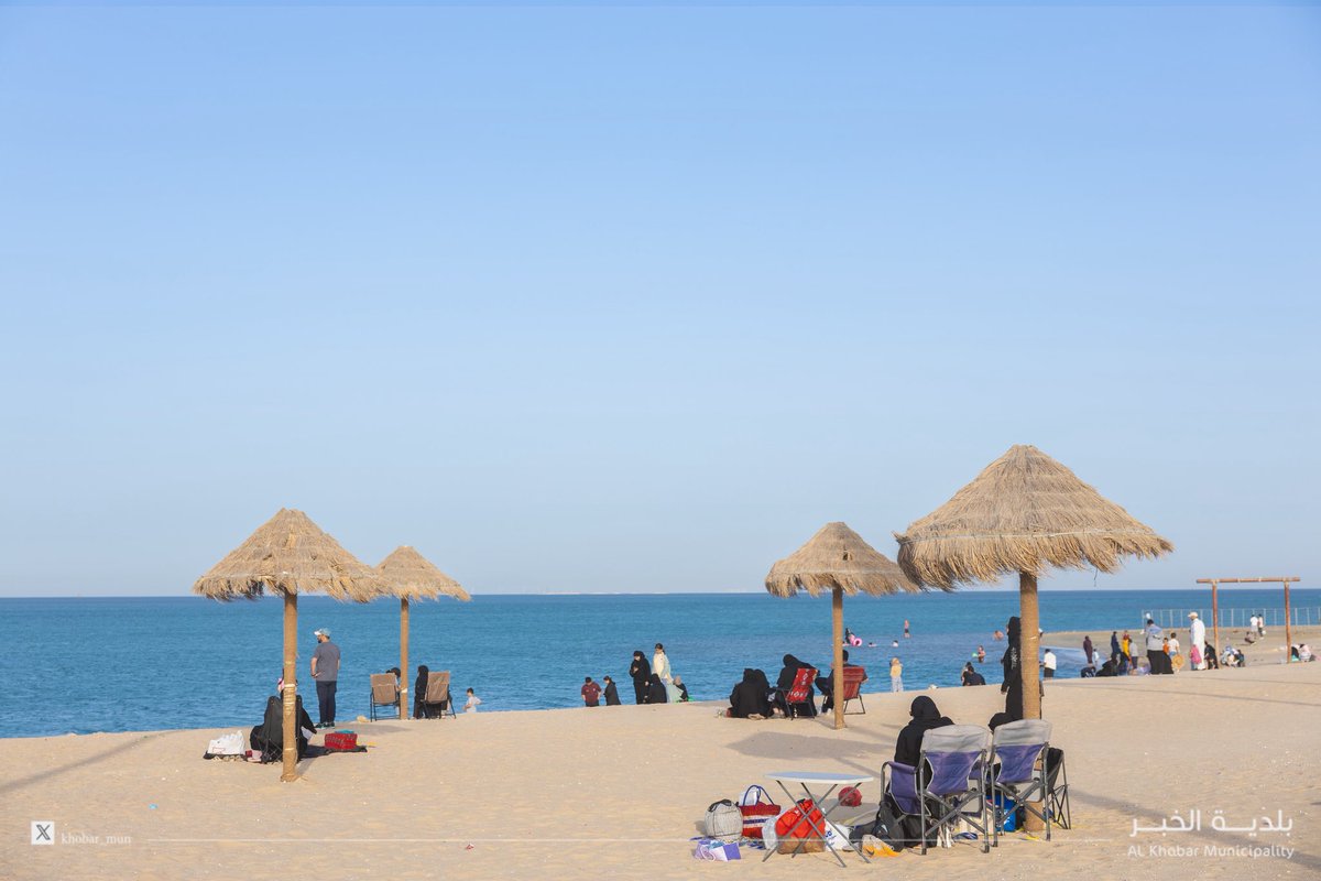 Khobar_mun's tweet photo. #بلدية_الخبر 

الشاطئ الرملي .. إضافة نوعية إلى مشهد الوجهات الترفيهية والسياحية في #الخبر ، ويجسّد رؤيتنا في تطوير وجهات ترفيهية تعزز #جودة_الحياة 

#عيد_الأضحى_المبارك 

#أمانة_المنطقة_الشرقية https://t.co/H1ahiwihy2