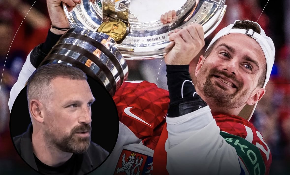 kubakoreis's tweet photo. JAKUB FLEK. Mistr světa. Mistr extraligy. Kapitán Komety Brno.

Víte ale, že v sedmnácti letech s hokejem sekl? 🧵 https://t.co/jTLJsDrwAQ