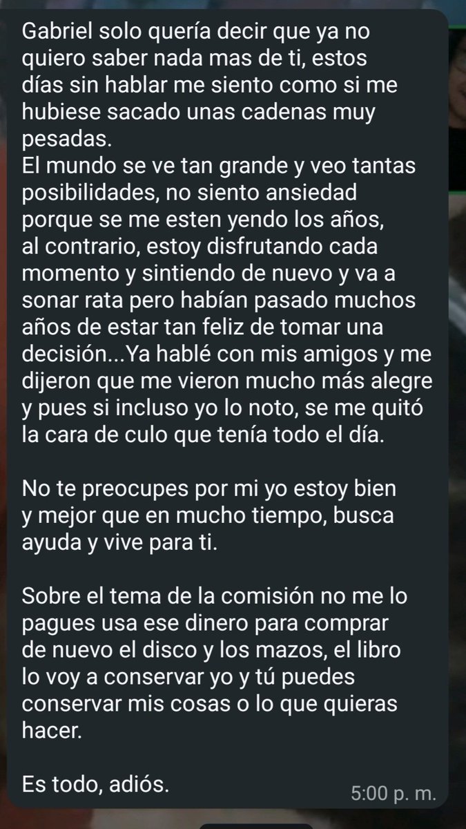 SGameplay201's tweet photo. @kirakirassu @MiyuMilk9 Y mientras yo yo tengo trastornos alimenticios, terrores nocturnos, y citas con el psicólogo. Tu sigues convenciéndote a tí misma de que bloquearme y despreciarme en lugar de hablarme con la verdad era para "cuidarme". Nah, tus cadenas eran el no poder hacer pública tu relación.. https://t.co/w33Y65oFrw