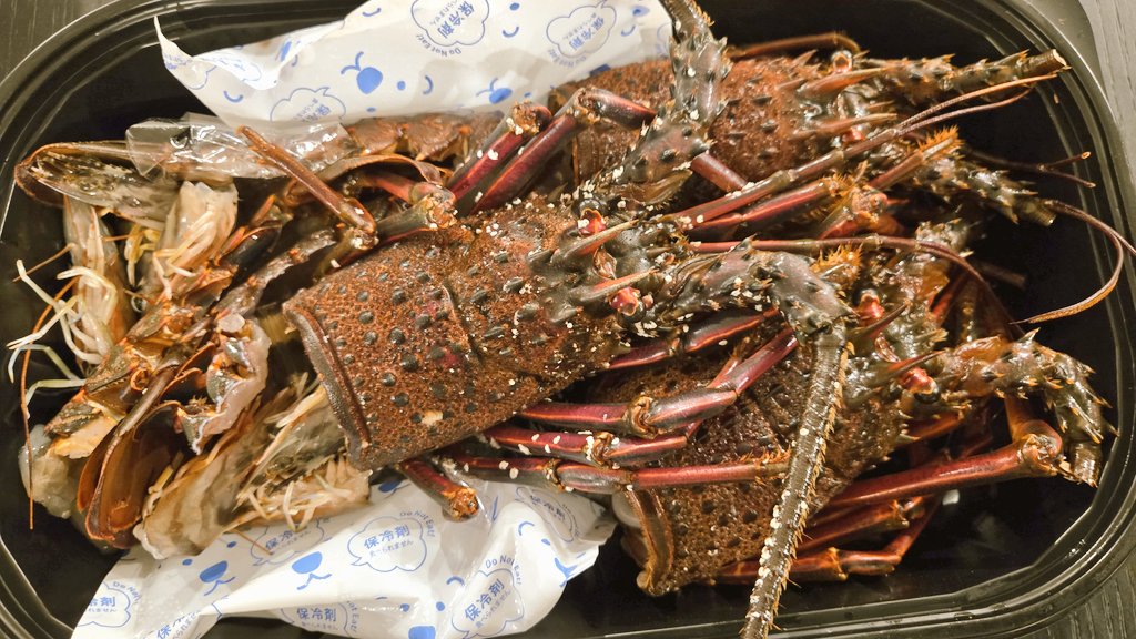 Larkiz_'s tweet photo. 半年ぶりのニコ復活配信〜
真横でずっとまってたぜ
これからが楽しみやな🙂‍↔️
贅沢エビチリの殻だけは味噌汁にして美味しく頂きます🫛
#ニコイチTV https://t.co/854dCZLnVR