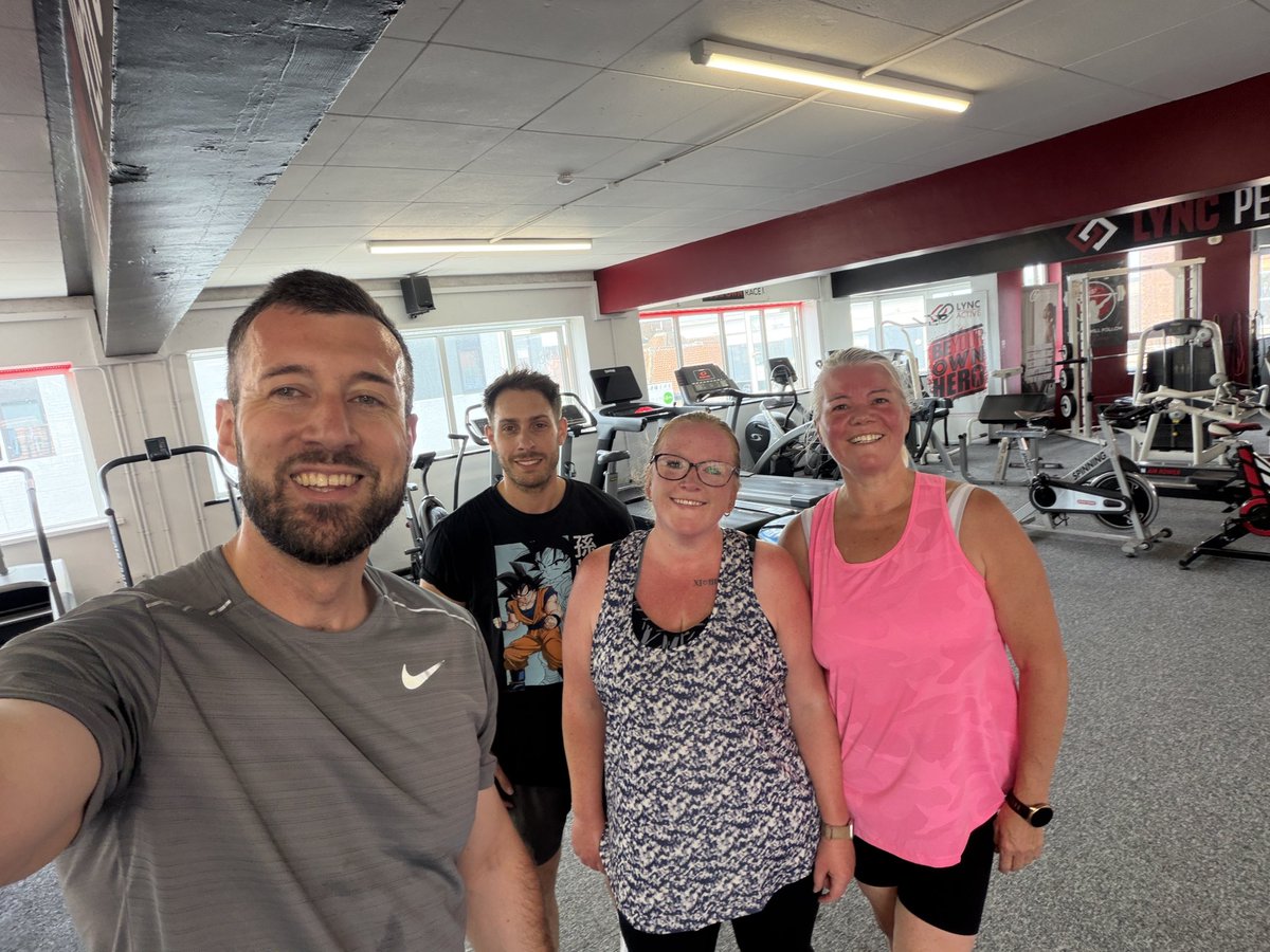 lync_active's tweet photo. Saturday morning Bootcamp done. ✅

A room full of people choosing to do something positive with their weekend.

Great effort from everyone this morning. Now go and enjoy the rest of your Saturday. 💪 https://t.co/pP4PDVHovI